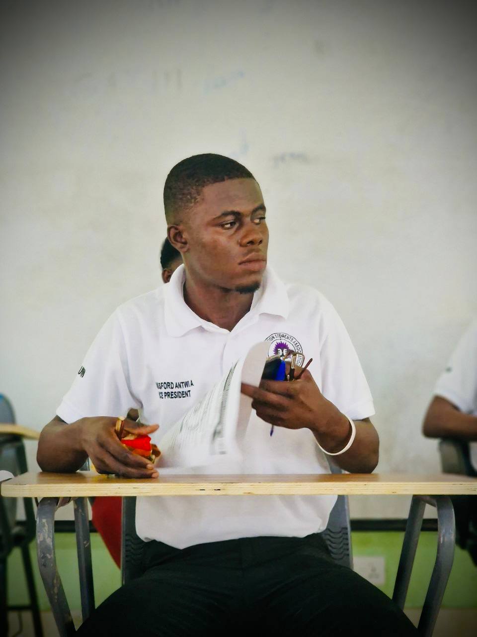 Image 100
